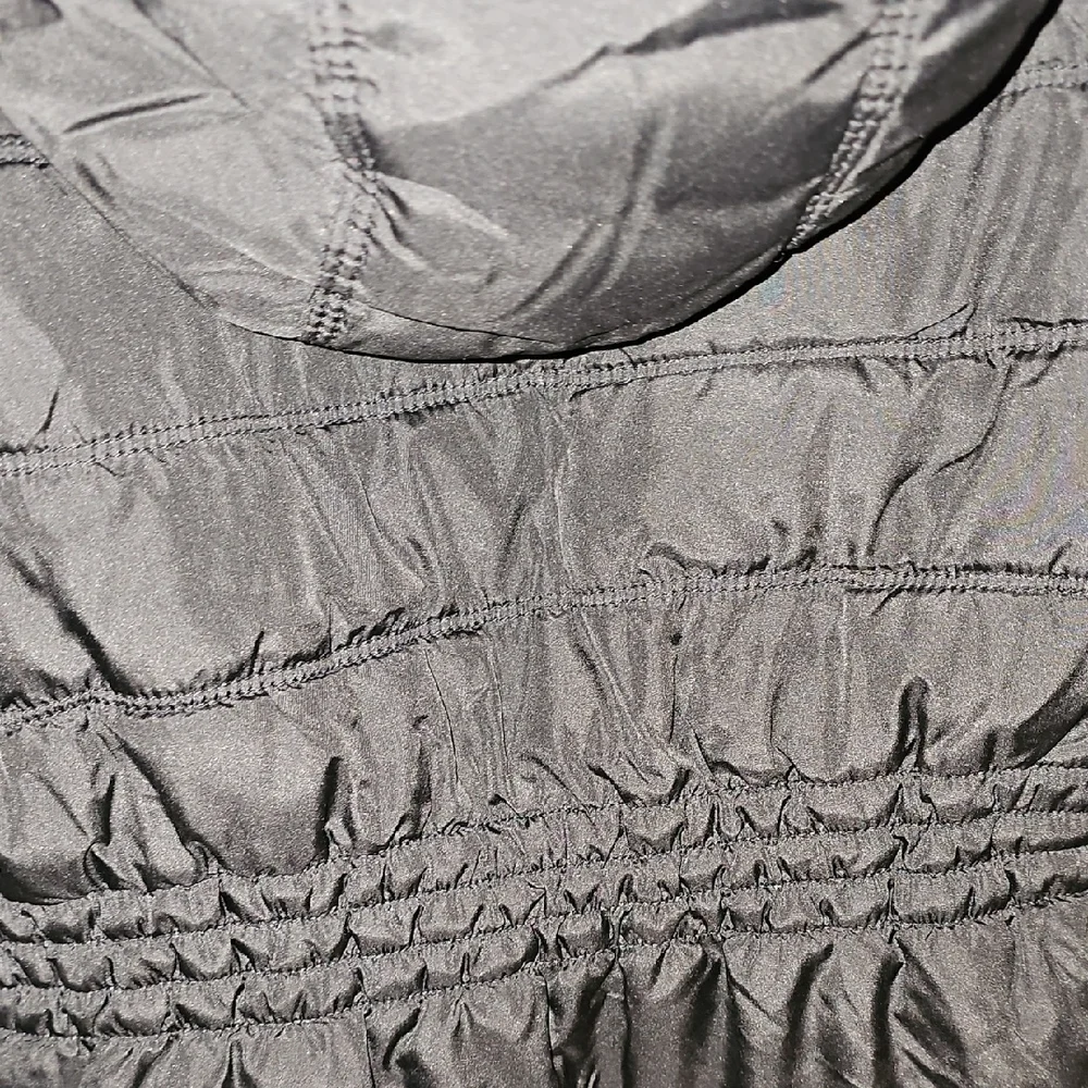 Old Navy Girls Black Quilted Fleece Lined Long Zipper Jacket Size (14)
